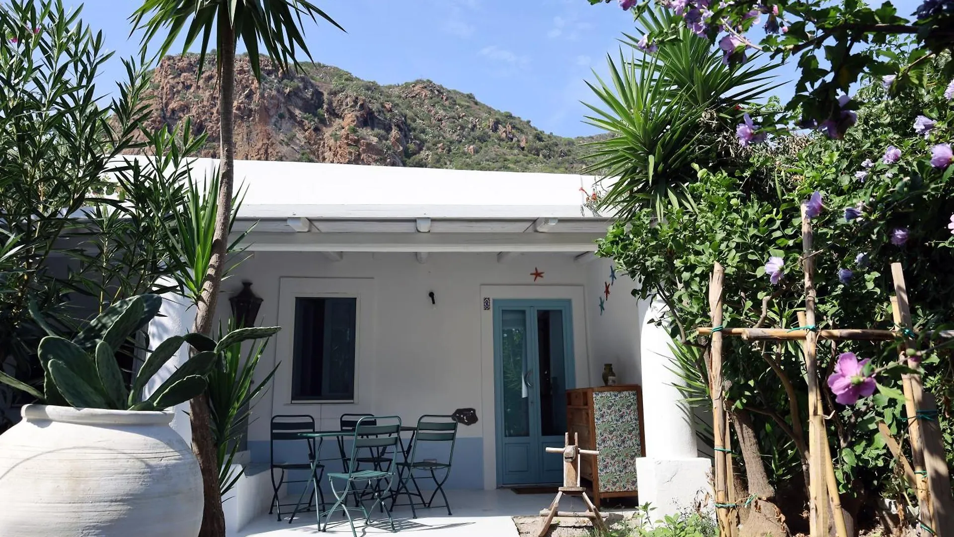 *** Bed & Breakfast Art B&B Panarea Italien
