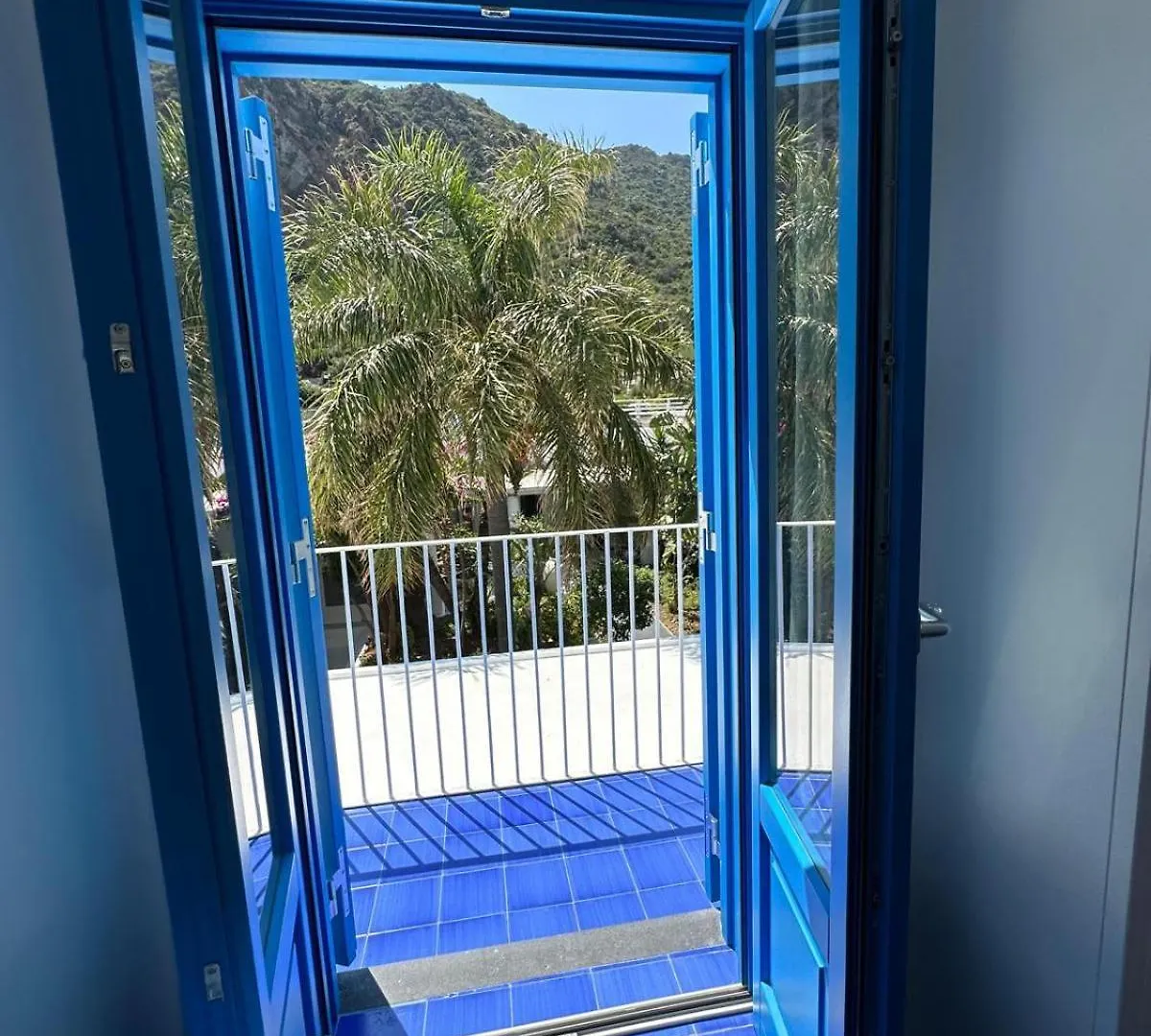 Art B&B Panarea 3*,  Italien