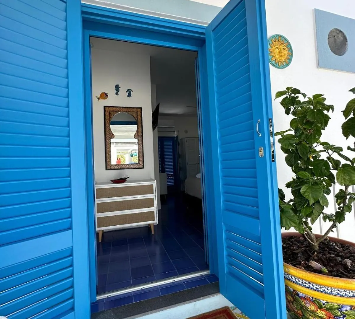 *** Bed & Breakfast Art B&B Panarea Italien