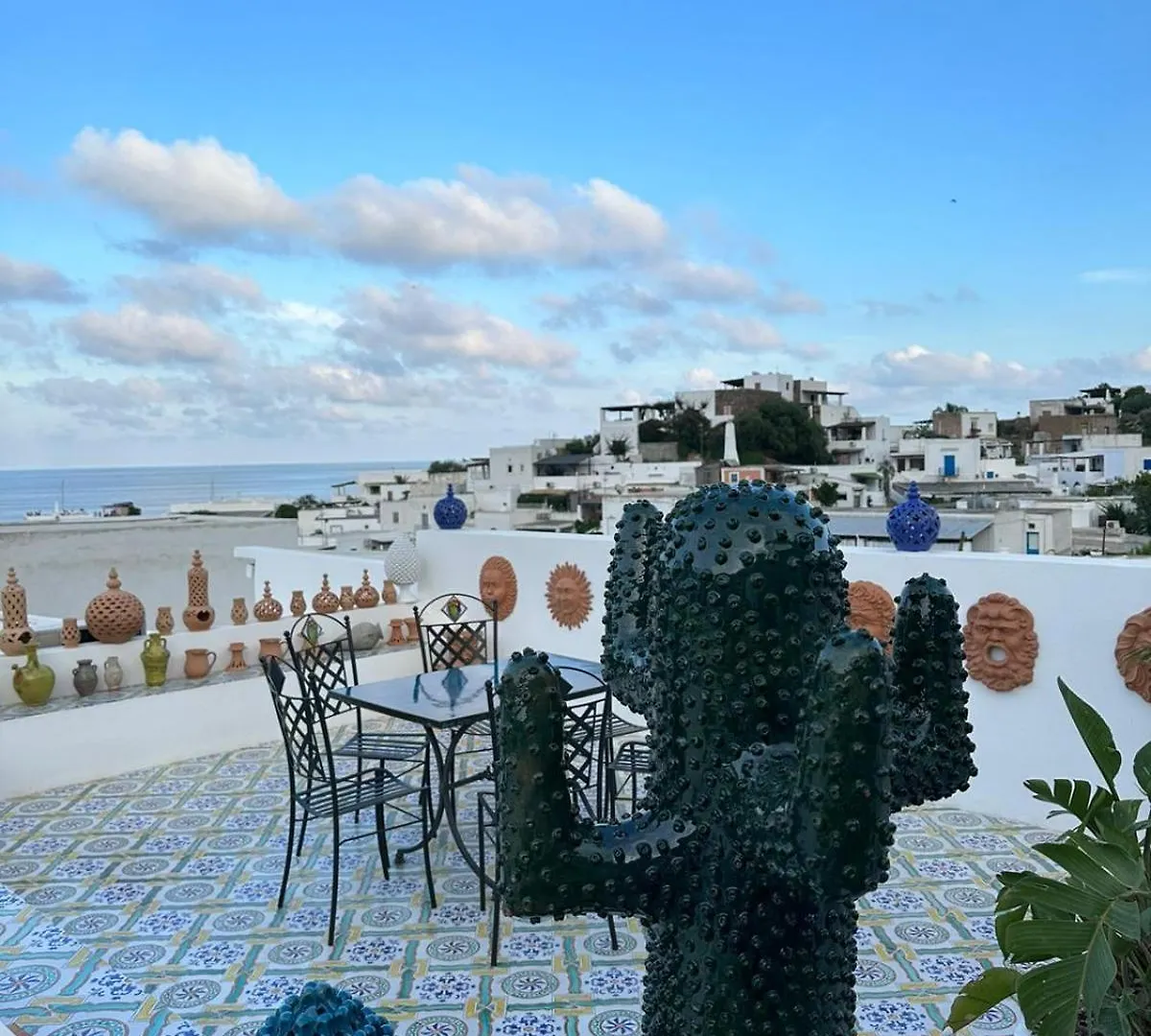 Art B&B Panarea 3*,