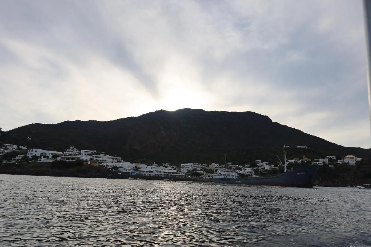 Art B&B Panarea Italy