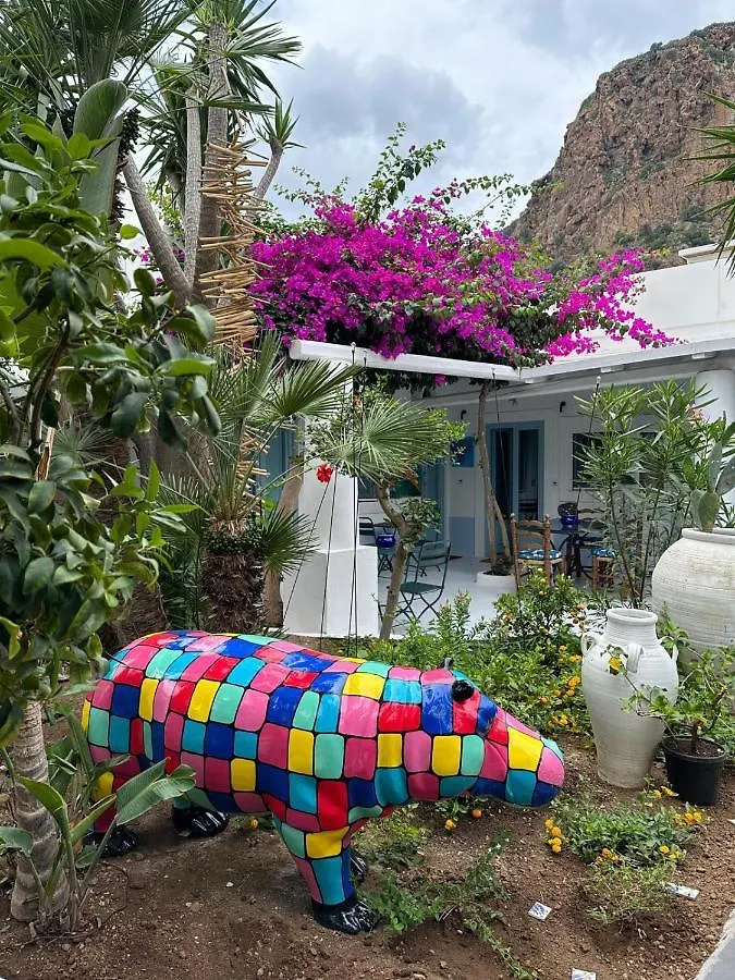Art B&B Panarea Bed & Breakfast
