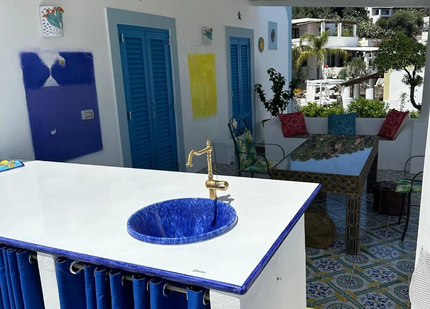 Art B&B Panarea 3*,  Italy
